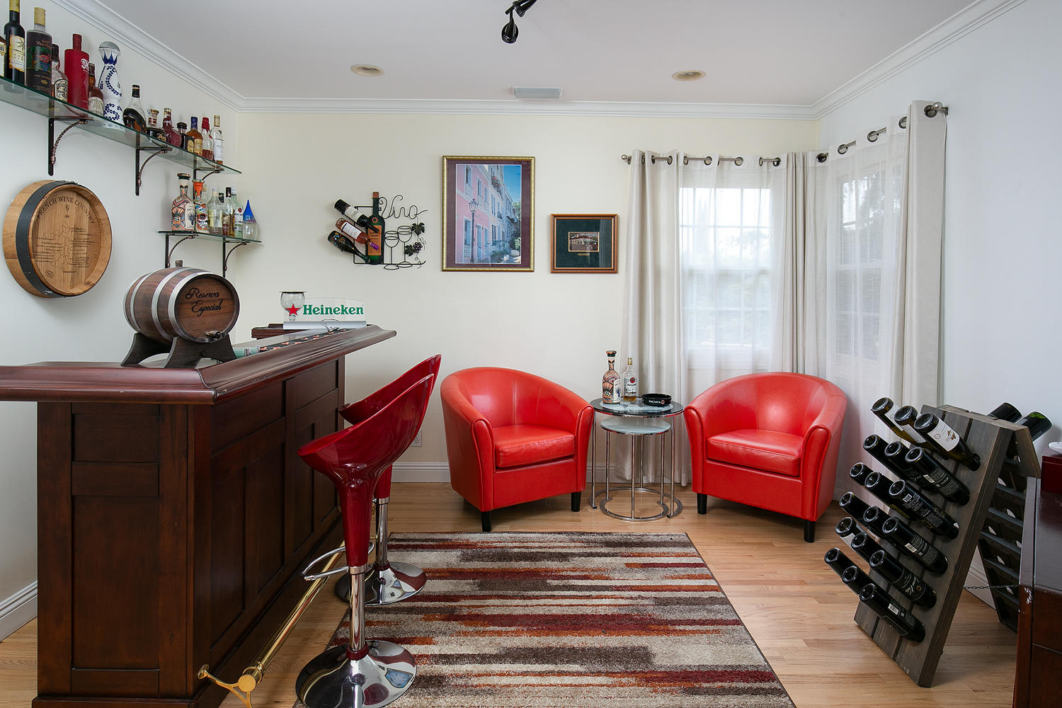 2750 North Kenneth Road Burbank, CA 91504 - Photo 9 of 32 a living room with furniture a rug and a window