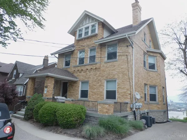 $1,750 | 400 Grand Avenue, Cincinnati, OH 45205