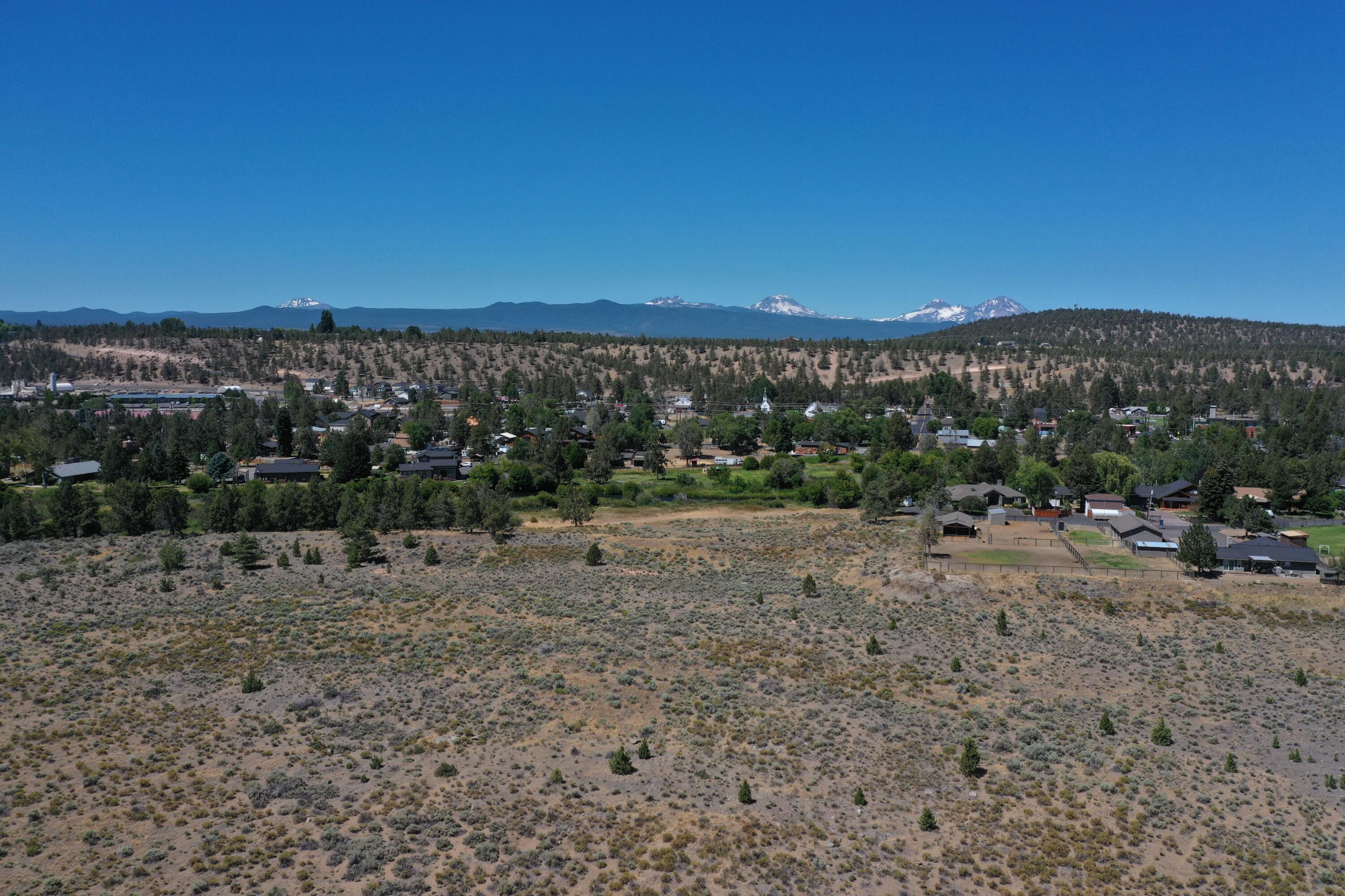 19975 Tumalo Road Bend, OR 97703 - Photo 13 of 19 DJI_0542