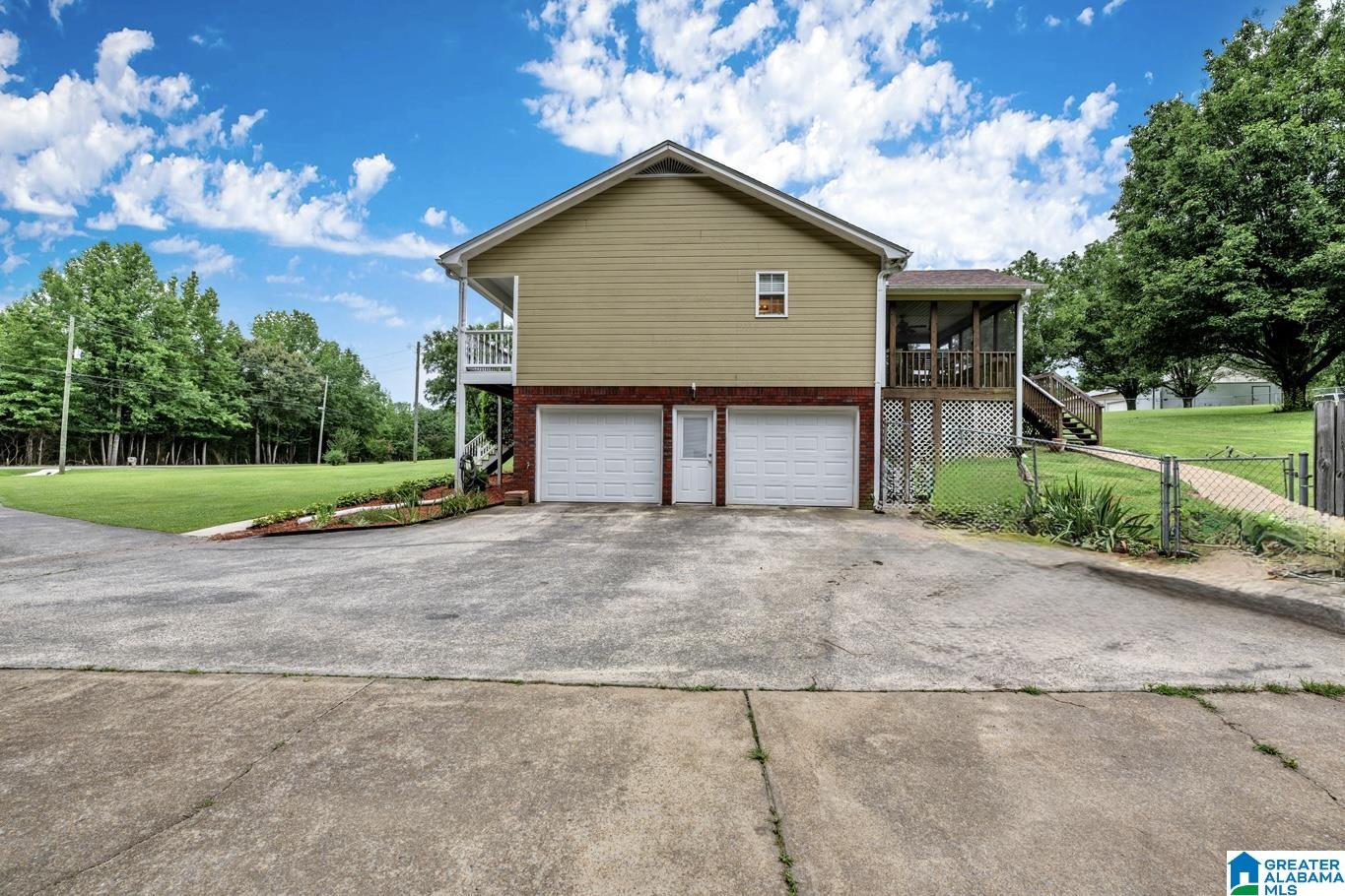 2559 Corner Road Hayden, AL 35079 - Photo 3 of 35