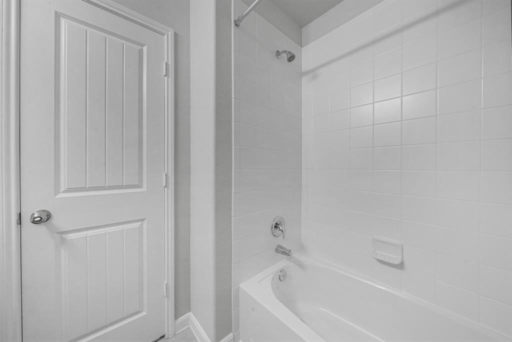 2130 Mirror Ridge Court Texas City, TX 77568 - Photo 17 of 21