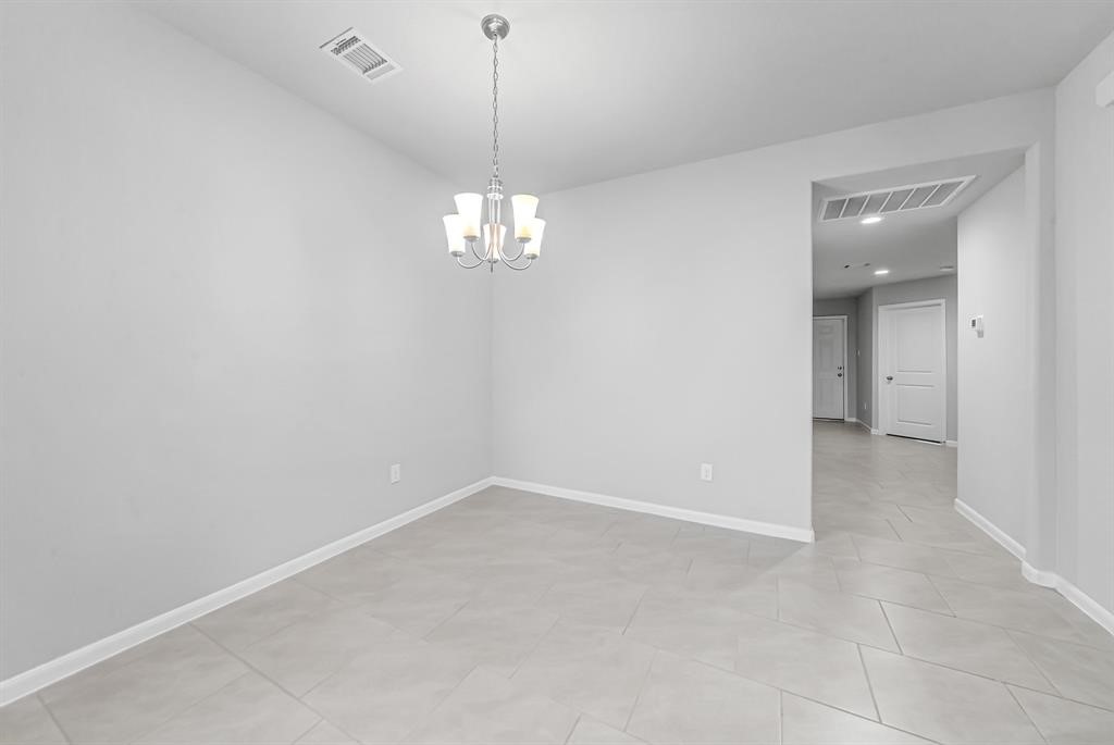 2130 Mirror Ridge Court Texas City, TX 77568 - Photo 7 of 21