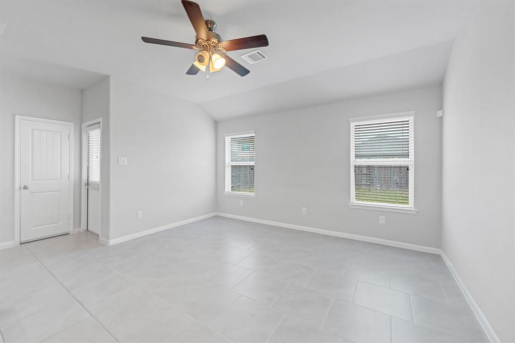 2130 Mirror Ridge Court Texas City, TX 77568 - Photo 10 of 21