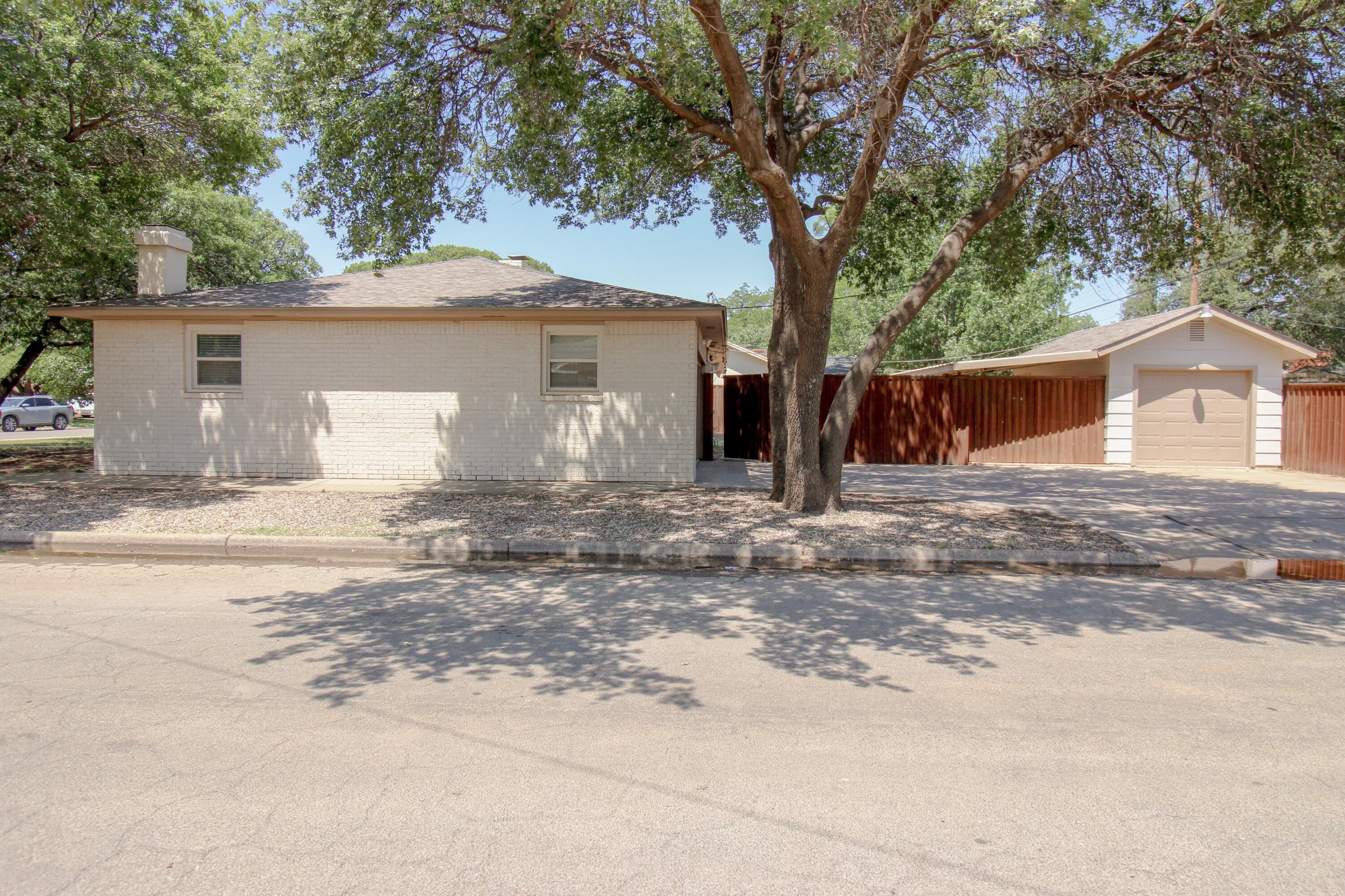 3702 48th Street Lubbock, TX 79413 - Photo 5 of 45 6-IMG_0226