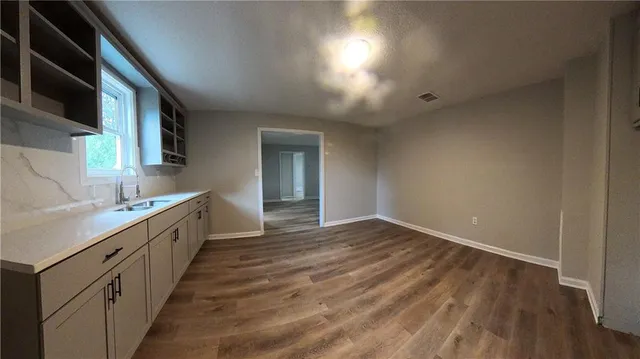 $1,350 | 4770 Railroad Avenue, Unit 3, Shawnee, KS 66226