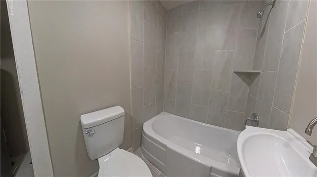 $1,350 | 4770 Railroad Avenue, Unit 3, Shawnee, KS 66226