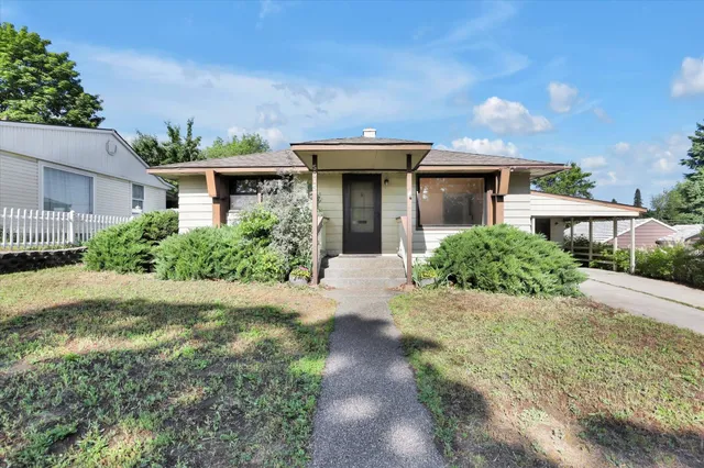 $329,990 | 5915 North Cochran Street, Spokane, WA 99205