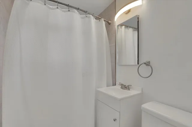 $329,990 | 5915 North Cochran Street, Spokane, WA 99205