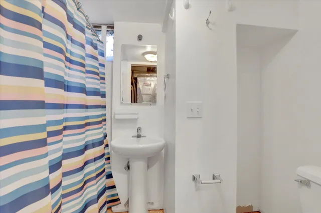 $329,990 | 5915 North Cochran Street, Spokane, WA 99205