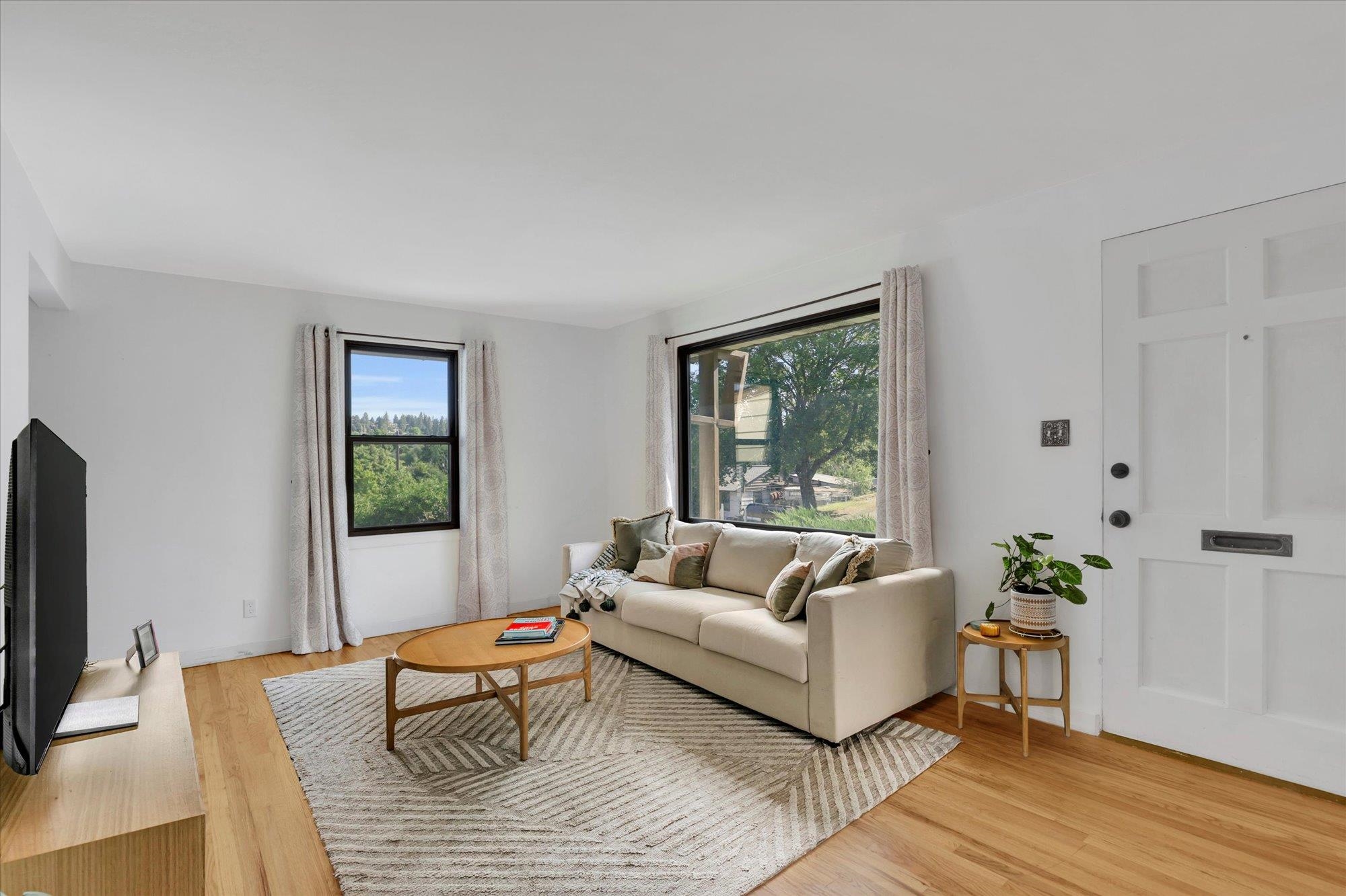 5915 North Cochran Street Spokane, WA 99205 - Photo 2 of 47