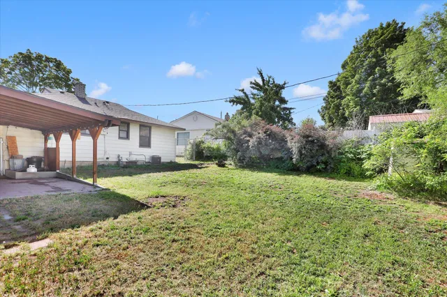 $329,990 | 5915 North Cochran Street, Spokane, WA 99205