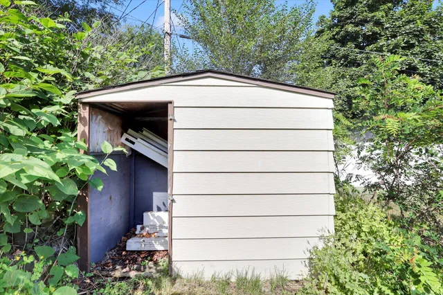 $329,990 | 5915 North Cochran Street, Spokane, WA 99205