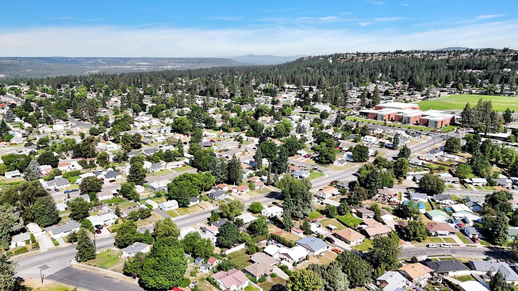 5915 North Cochran Street Spokane, WA 99205 - Photo 35 of 47