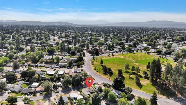 $329,990 | 5915 North Cochran Street, Spokane, WA 99205