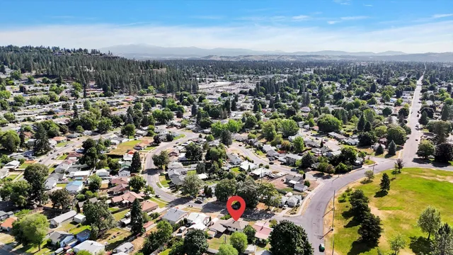 $329,990 | 5915 North Cochran Street, Spokane, WA 99205