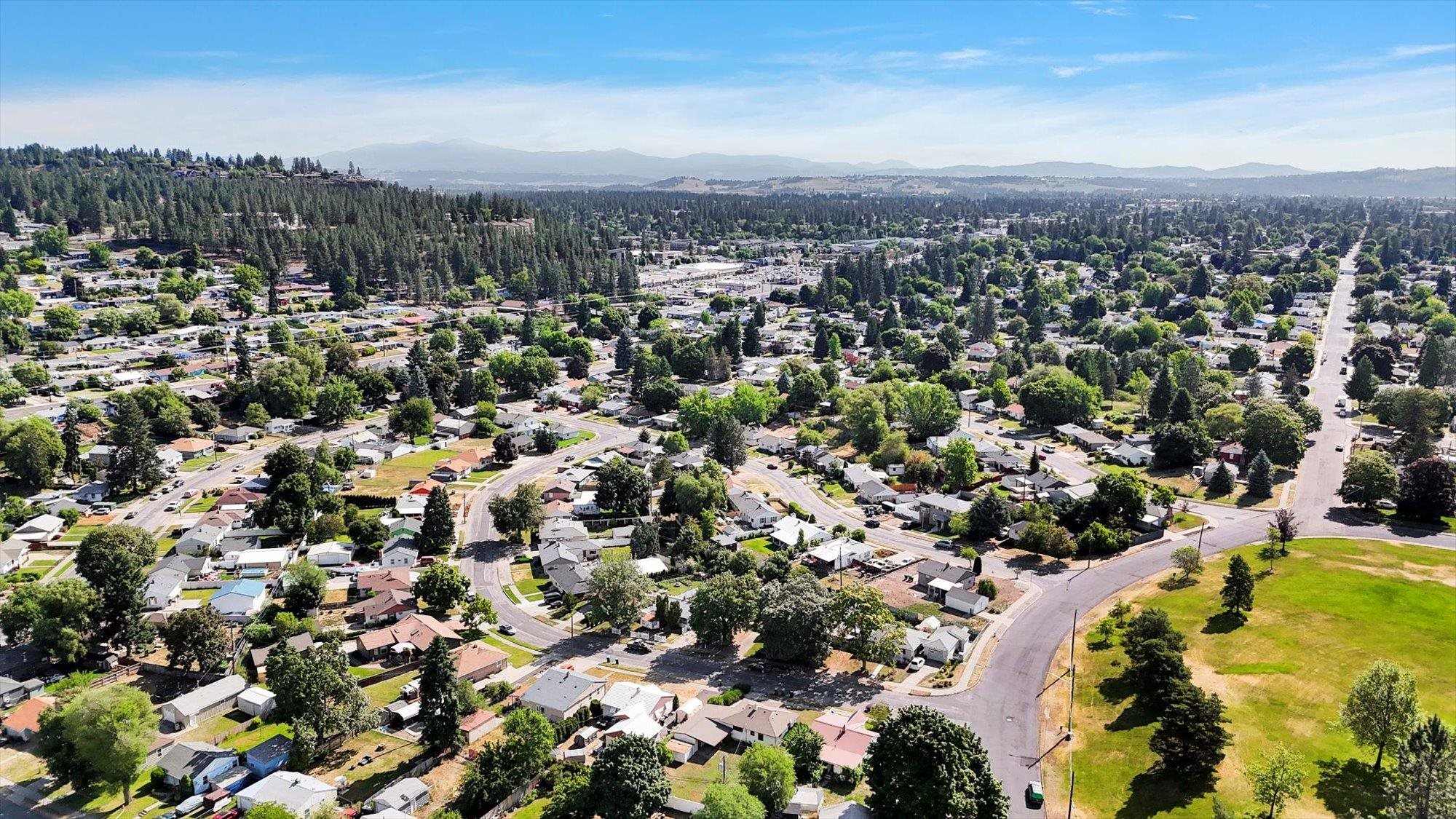 5915 North Cochran Street Spokane, WA 99205 - Photo 41 of 47