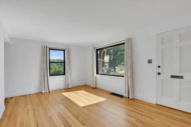 $329,990 | 5915 North Cochran Street, Spokane, WA 99205