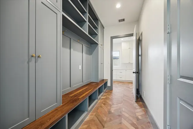 $1,759,000 | 1243 Candlelight Lane, Houston, TX 77018