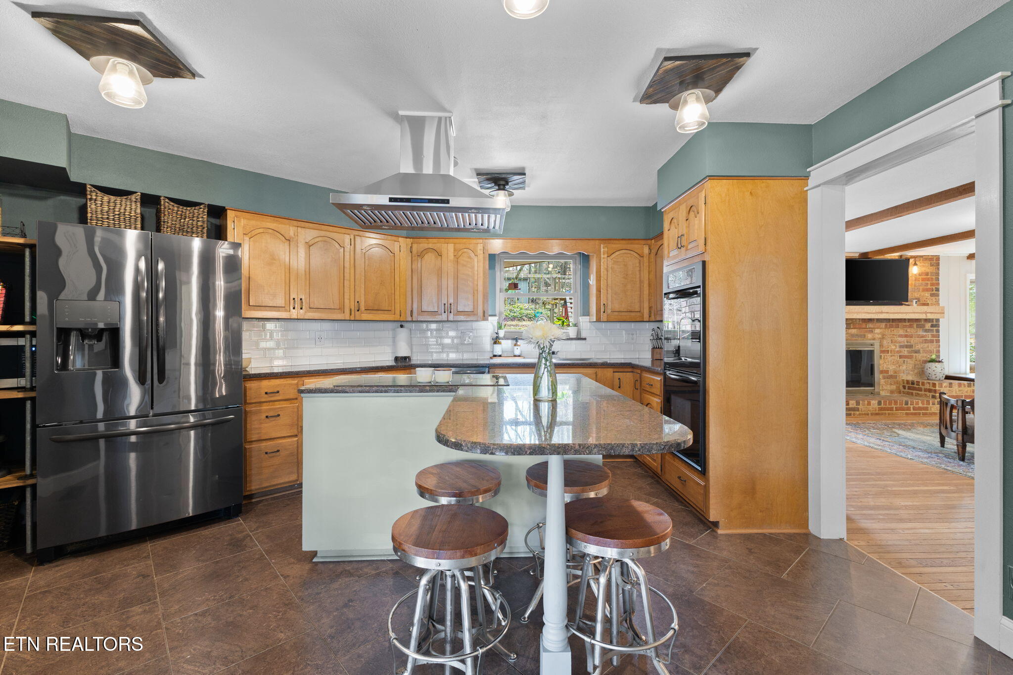 121 Wendover Circle Oak Ridge, TN 37830 - Photo 13 of 59 29-web-or-mls-3F1A4054