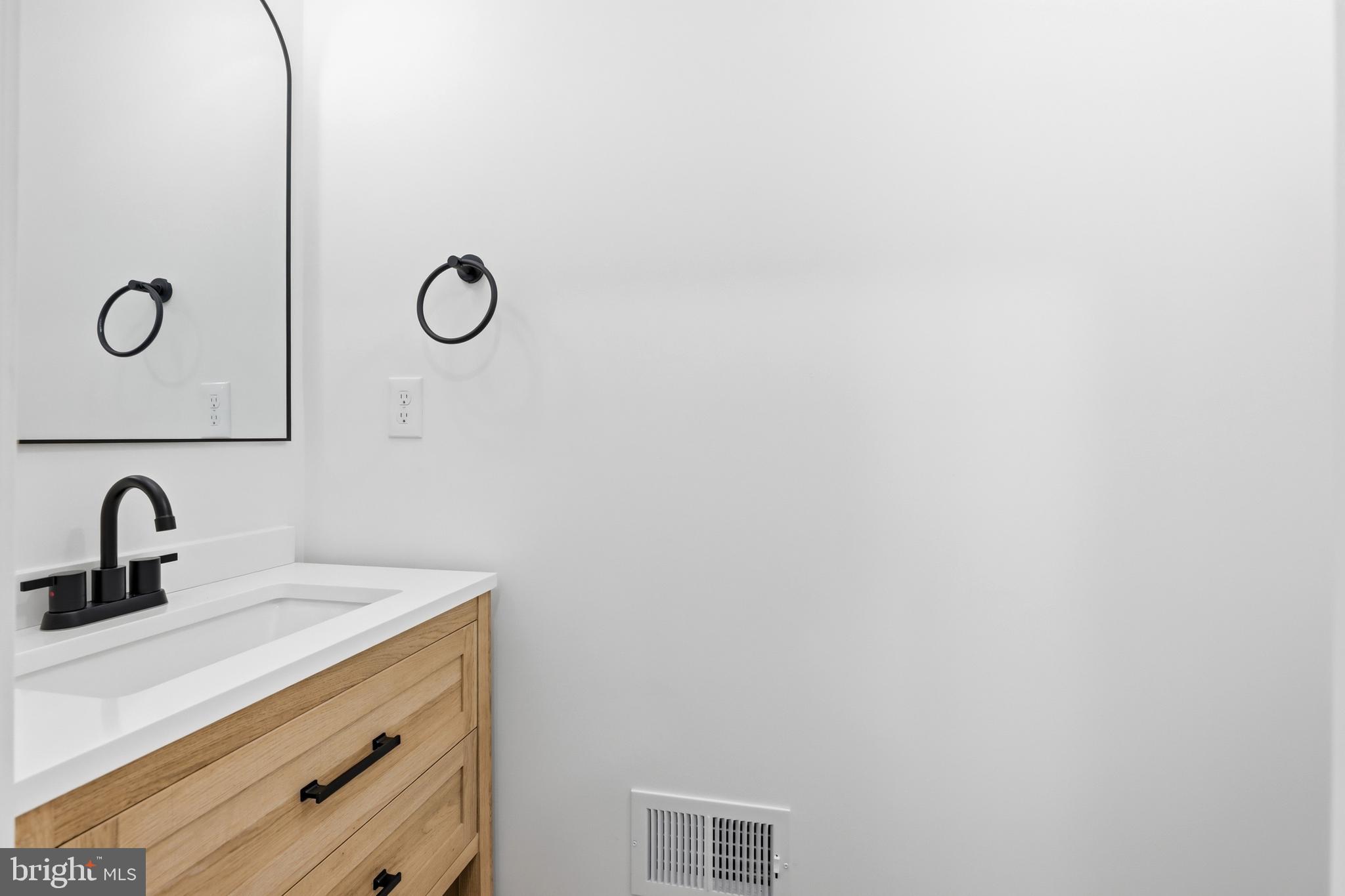 3410 Pinkney Road Baltimore, MD 21215 - Photo 17 of 65 Gallery Image 17