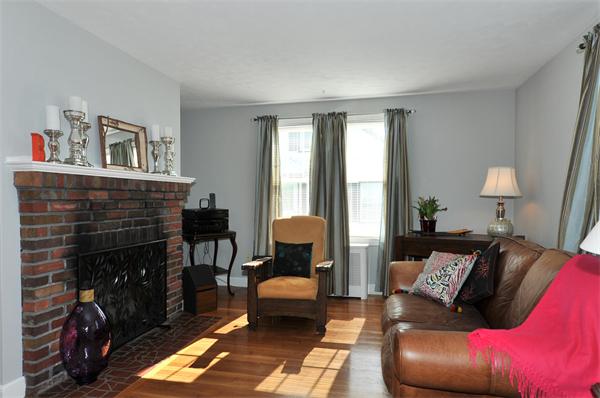 11 Knowles Road Worcester, MA 01602 - Photo 6 of 19 Gallery Image 6