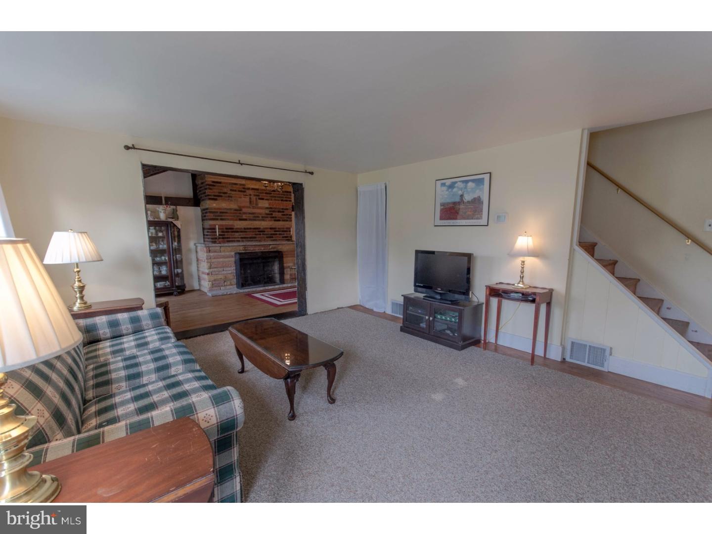 313 Garth Road Oreland, PA 19075 - Photo 4 of 14 Gallery Image 4