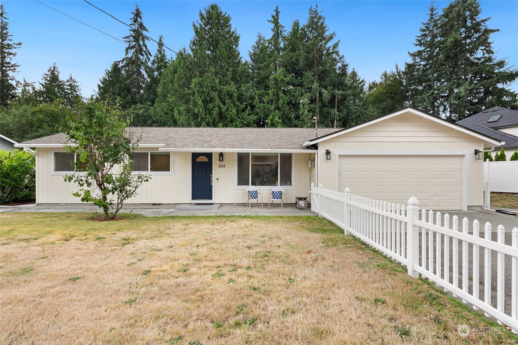 304 Lakeview Road Lynnwood, WA 98087 - Photo 1 of 33 Gallery Image 1