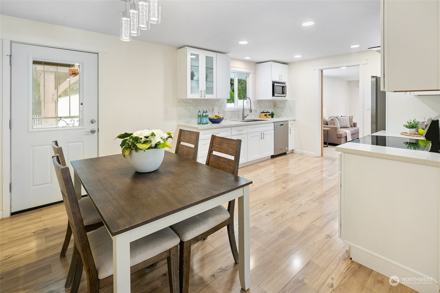 304 Lakeview Road Lynnwood, WA 98087 - Photo 11 of 33 Gallery Image 11