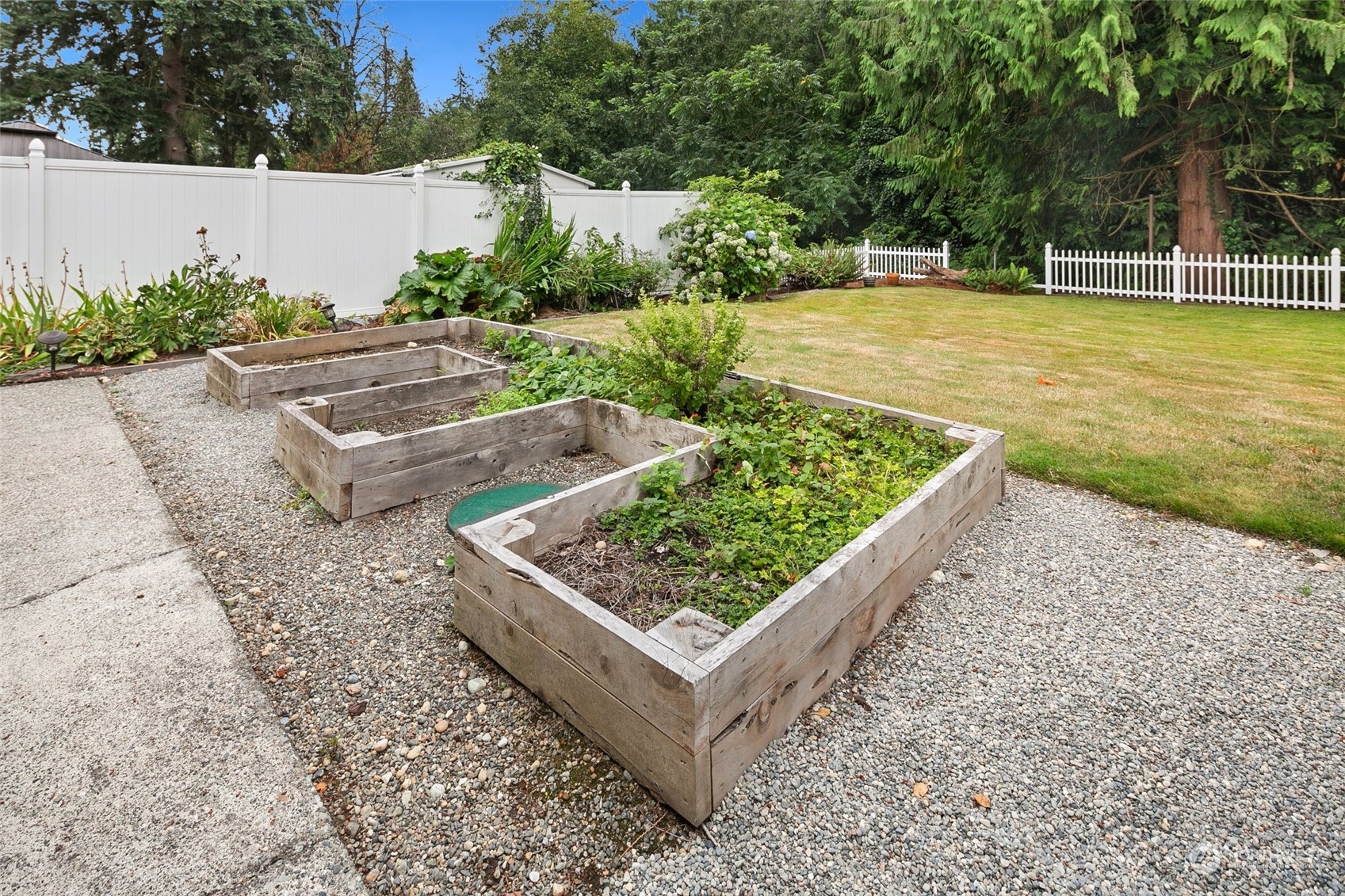 304 Lakeview Road Lynnwood, WA 98087 - Photo 29 of 33 Gallery Image 29
