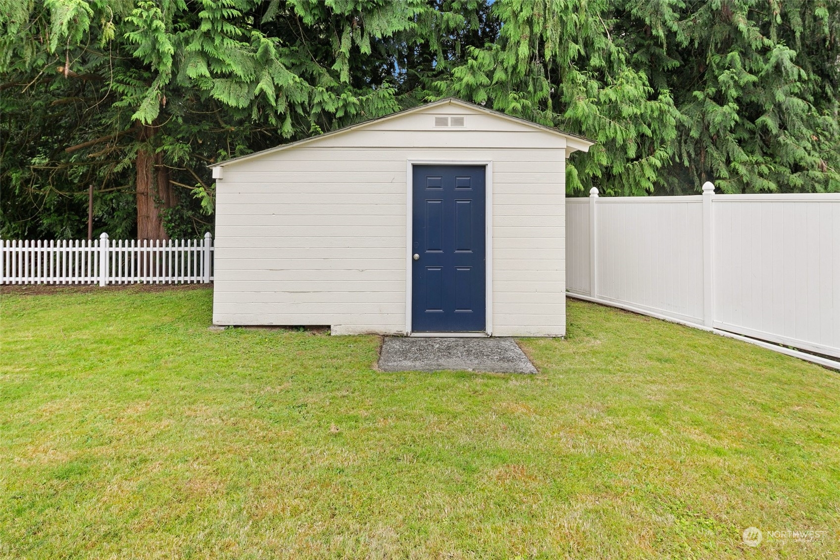 304 Lakeview Road Lynnwood, WA 98087 - Photo 30 of 33 Gallery Image 30