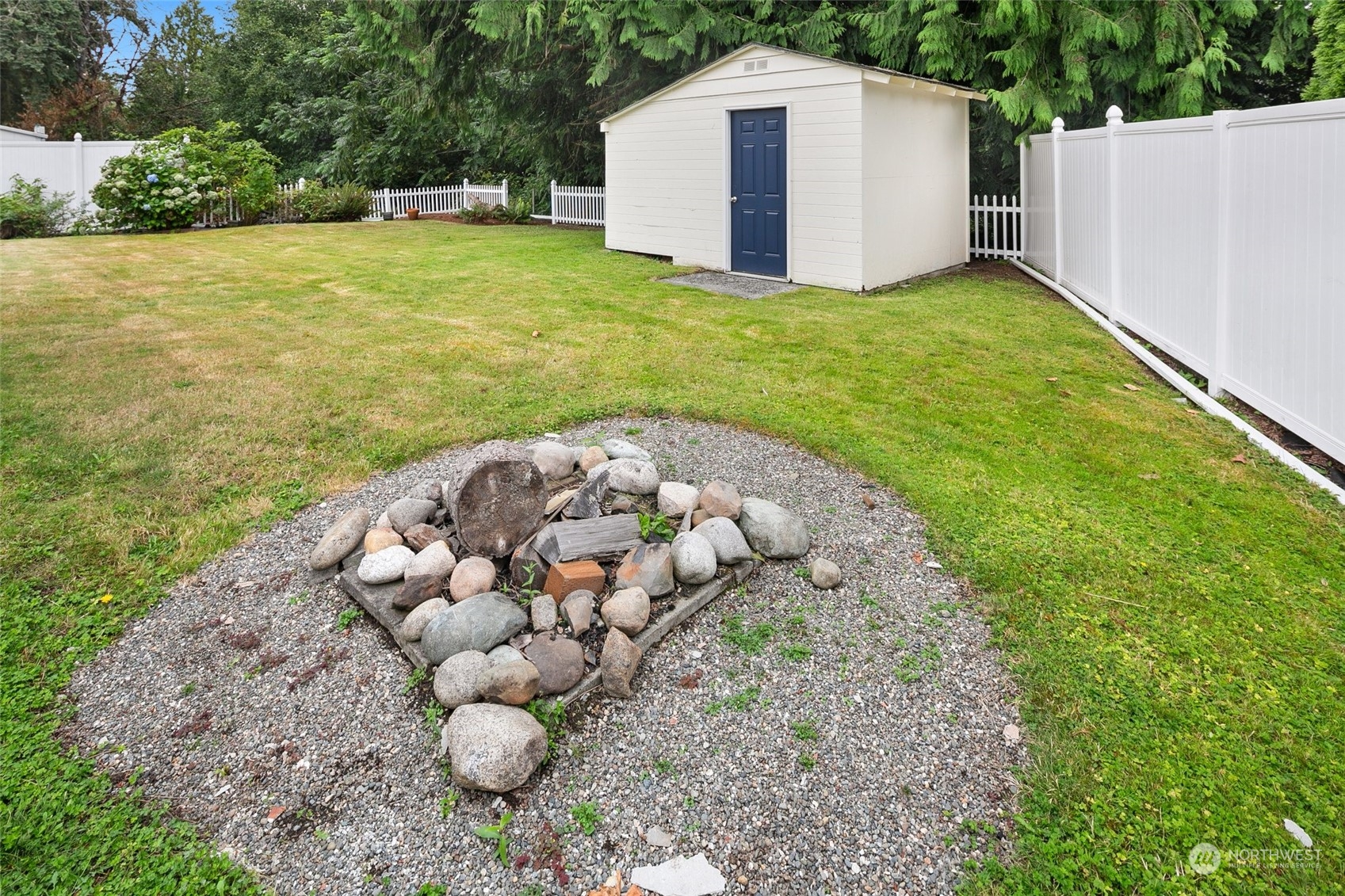 304 Lakeview Road Lynnwood, WA 98087 - Photo 32 of 33 Gallery Image 32