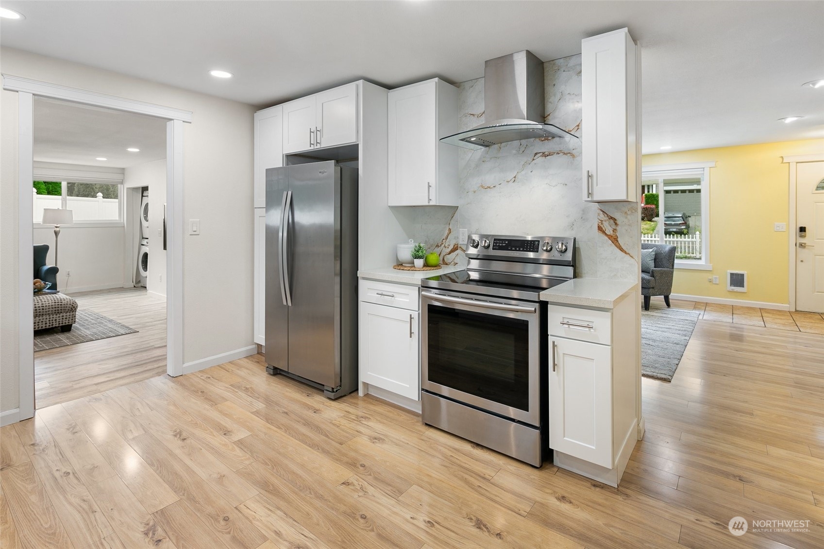 304 Lakeview Road Lynnwood, WA 98087 - Photo 8 of 33 Gallery Image 8