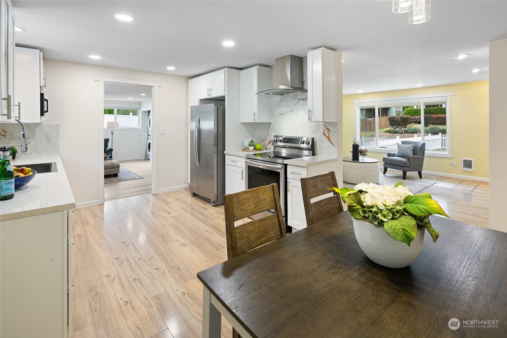 304 Lakeview Road Lynnwood, WA 98087 - Photo 10 of 33 Gallery Image 10