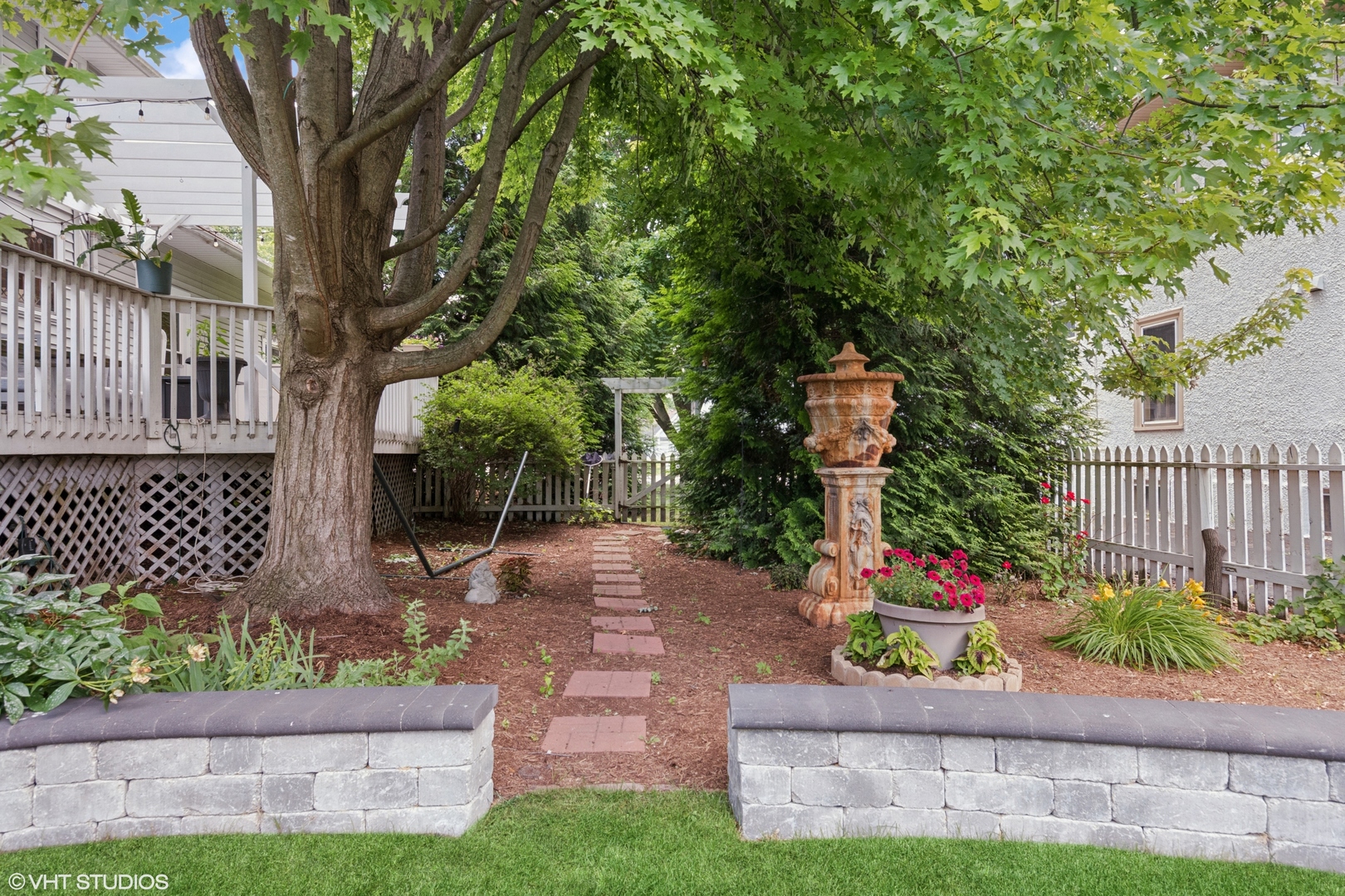 32 Anderson Boulevard Geneva, IL 60134 - Photo 22 of 30