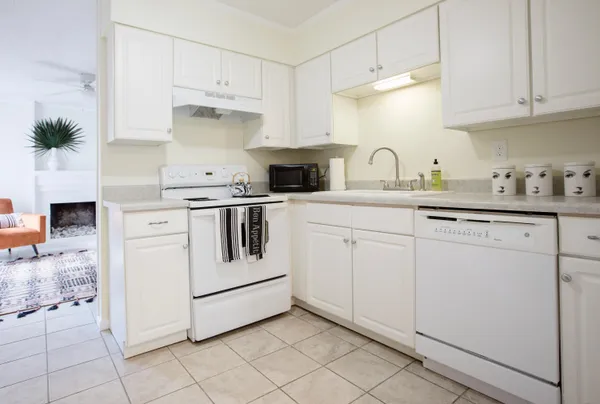$3,450 | 637 Baytree Court, Mount Pleasant, SC 29464