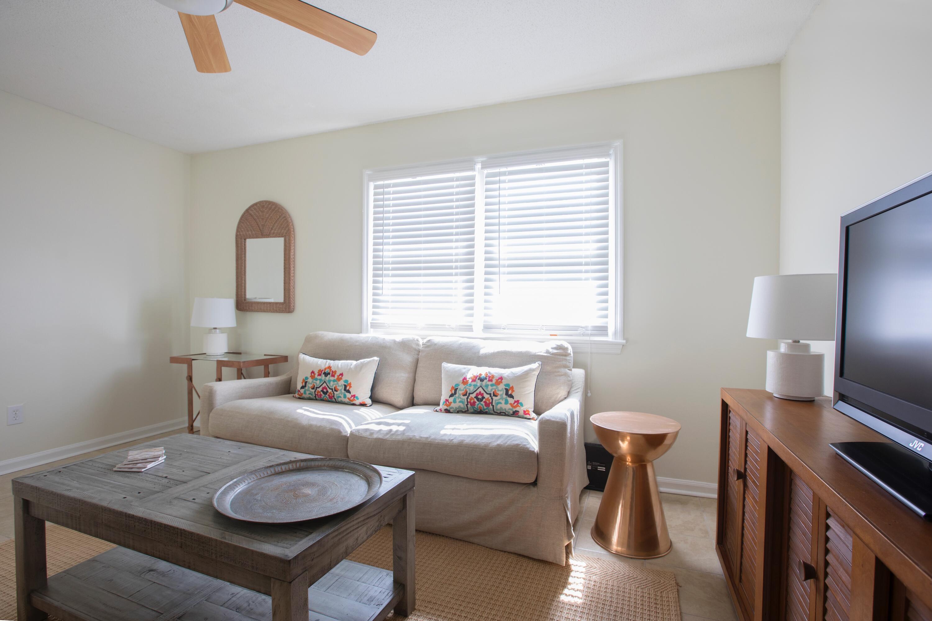 637 Baytree Drive Mount Pleasant, SC 29464 - Photo 7 of 37 original (12)