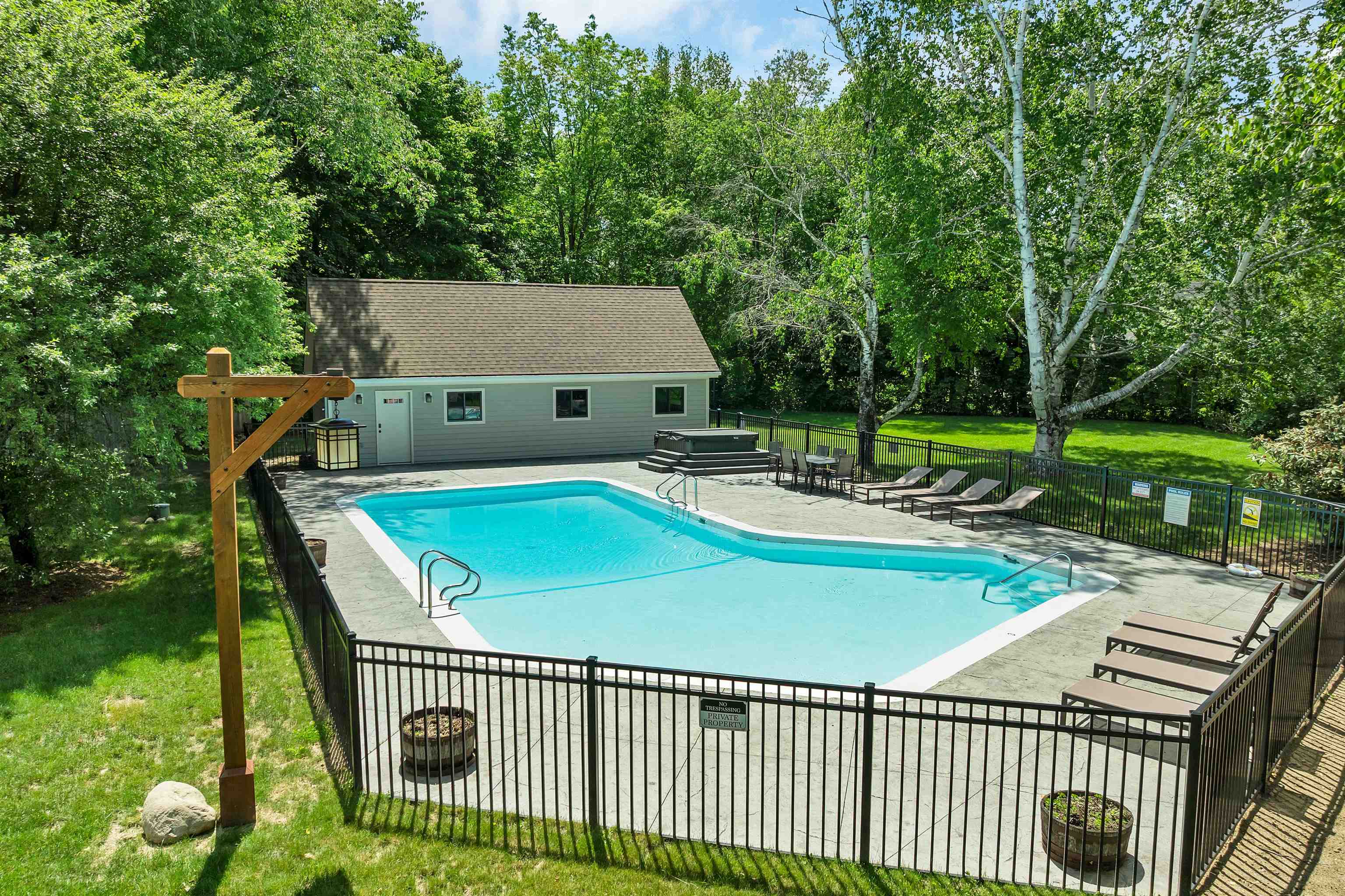 6 Loon Valley Road, Unit 9 Lincoln, NH 03251 - Photo 7 of 48