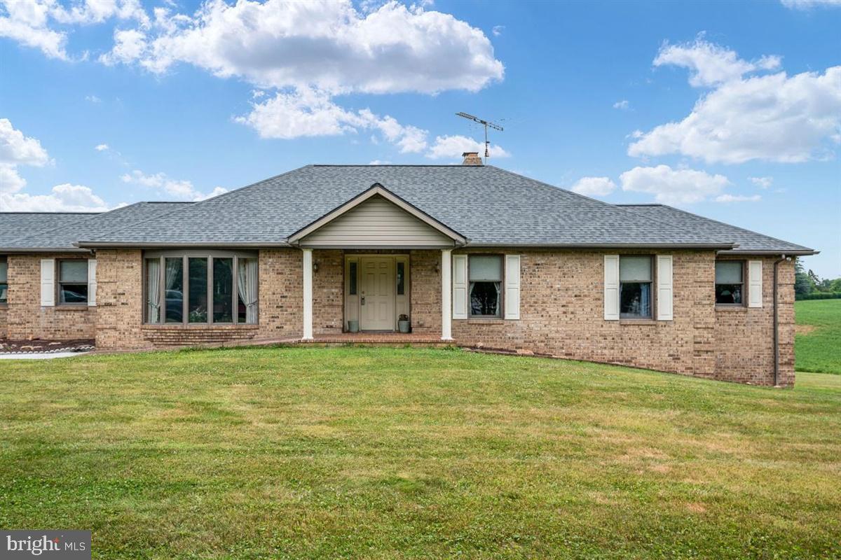 2343 Choate Road Fallston, MD 21047 - Photo 3 of 31 Well maintained - BRAND NEW 30 YR ROOF!
