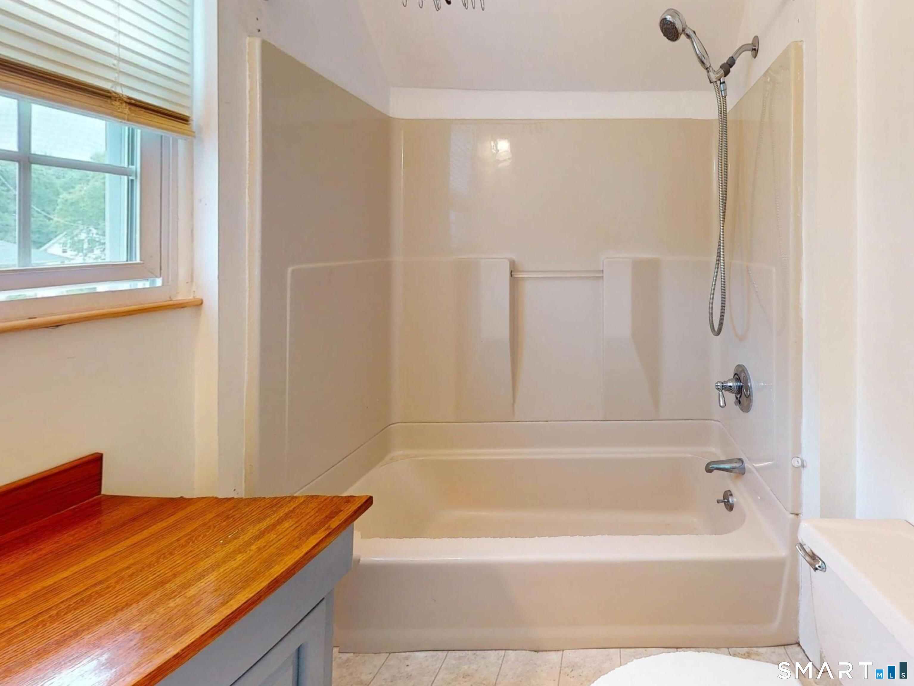 39 Geer Avenue Norwich, CT 06360 - Photo 28 of 29