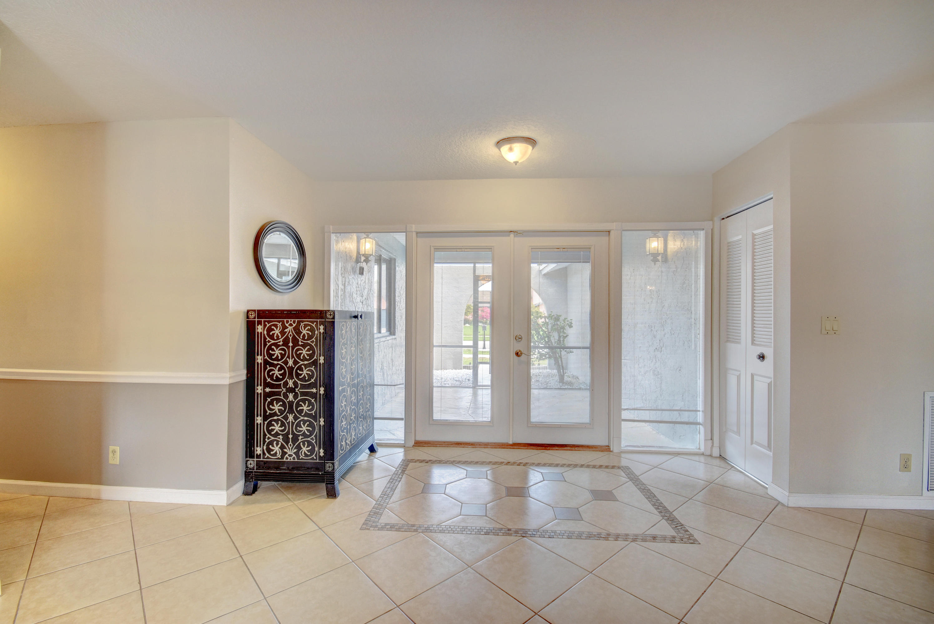 4574 Brandywine Drive Boca Raton, FL 33487 - Photo 7 of 37 Inside entry