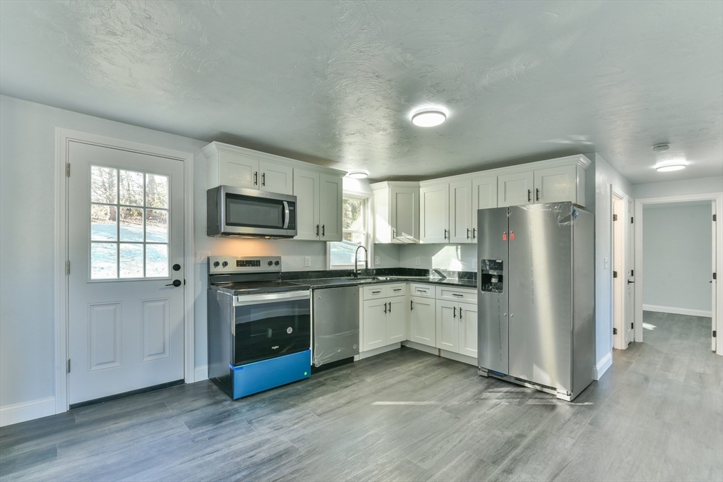 69 Southbridge Road Dudley, MA 01571 - Photo 1 of 24 Gallery Image 1
