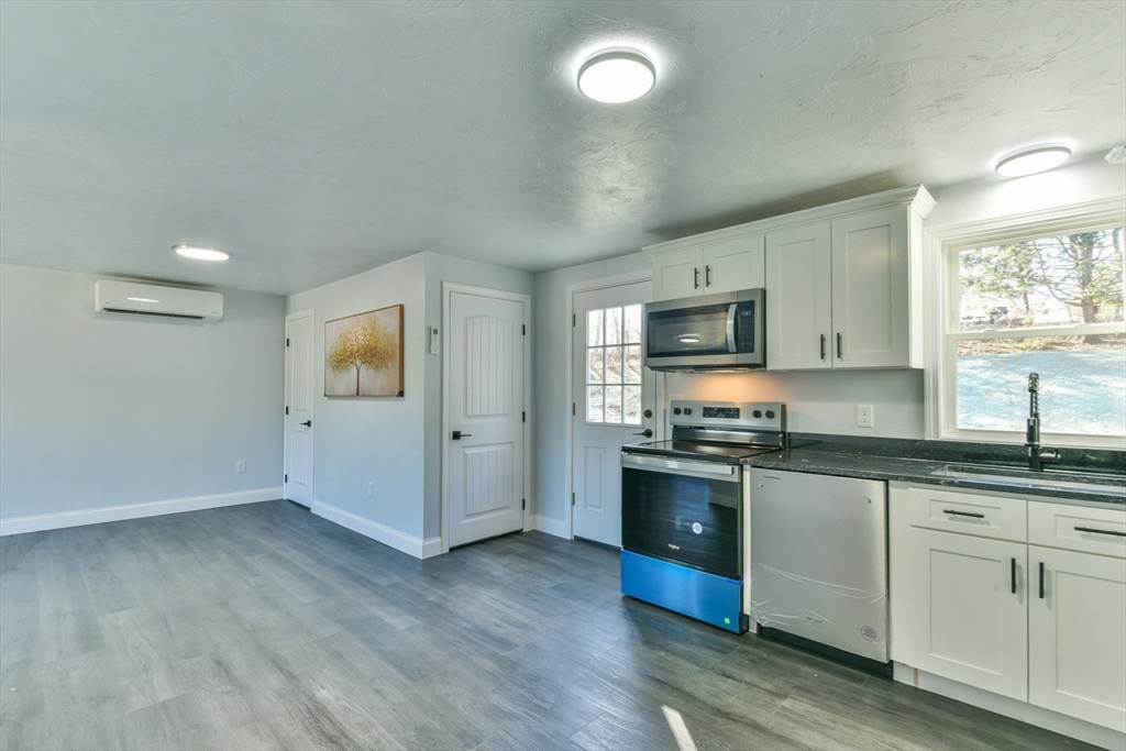 69 Southbridge Road Dudley, MA 01571 - Photo 16 of 24 Gallery Image 16