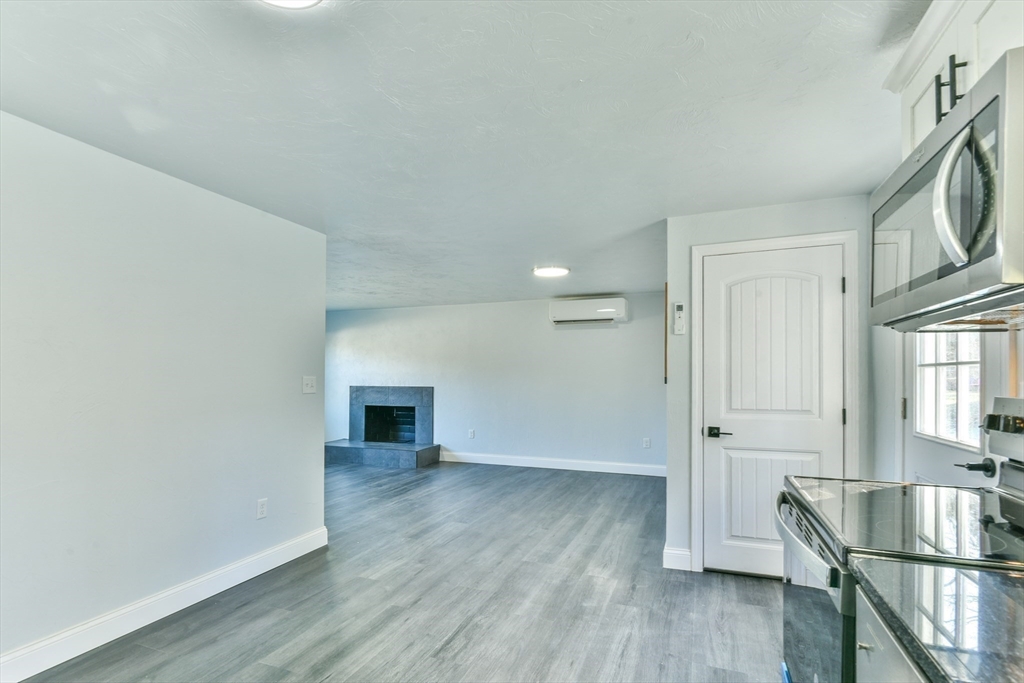 69 Southbridge Road Dudley, MA 01571 - Photo 17 of 24 Gallery Image 17