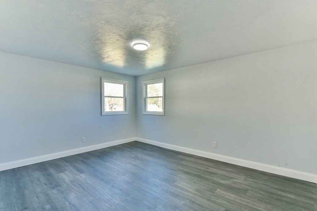 69 Southbridge Road Dudley, MA 01571 - Photo 18 of 24 Gallery Image 18