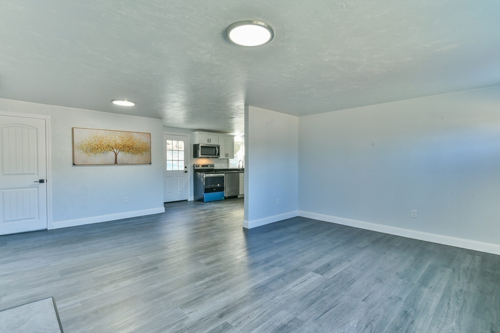 69 Southbridge Road Dudley, MA 01571 - Photo 10 of 24 Gallery Image 10