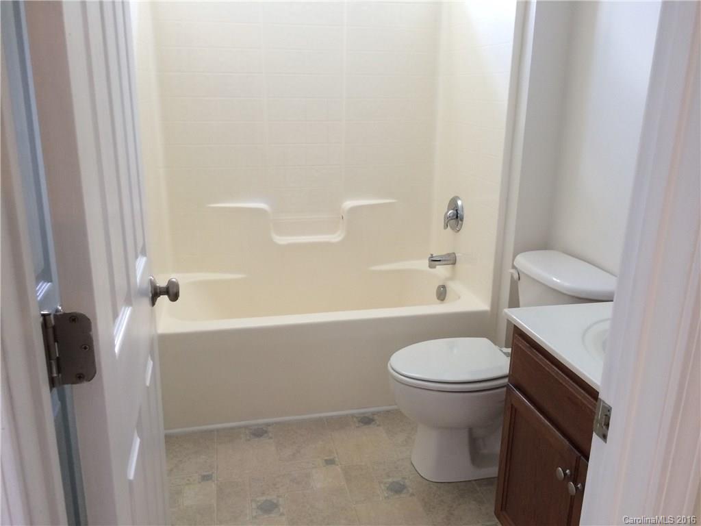 1110 Helms Road Charlotte, NC 28214 - Photo 4 of 9