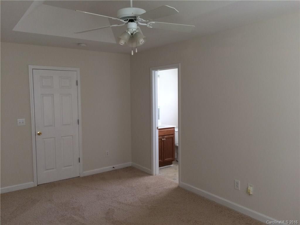 1110 Helms Road Charlotte, NC 28214 - Photo 5 of 9