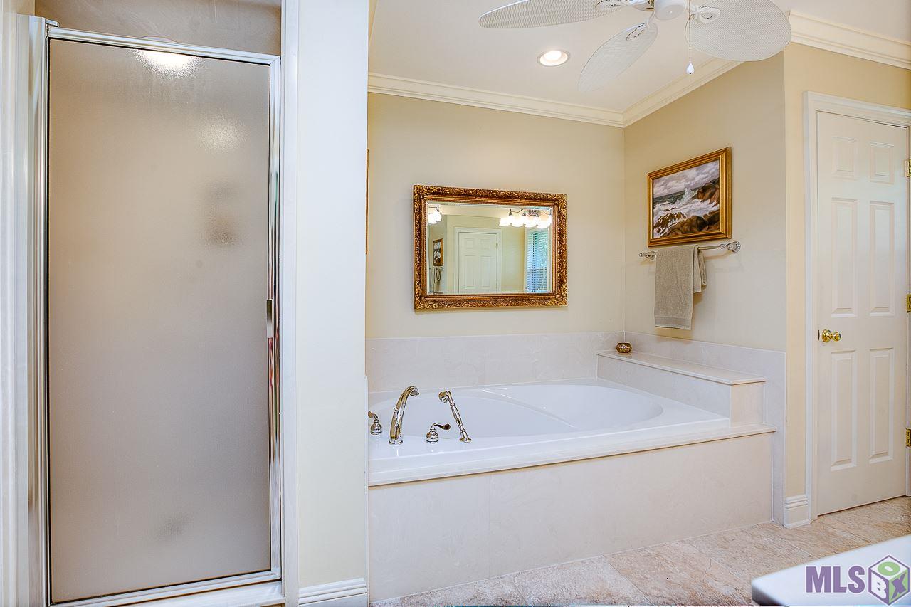 2025 Tamarix Street Baton Rouge, LA 70808 - Photo 15 of 35 Wet Areas Master Bath