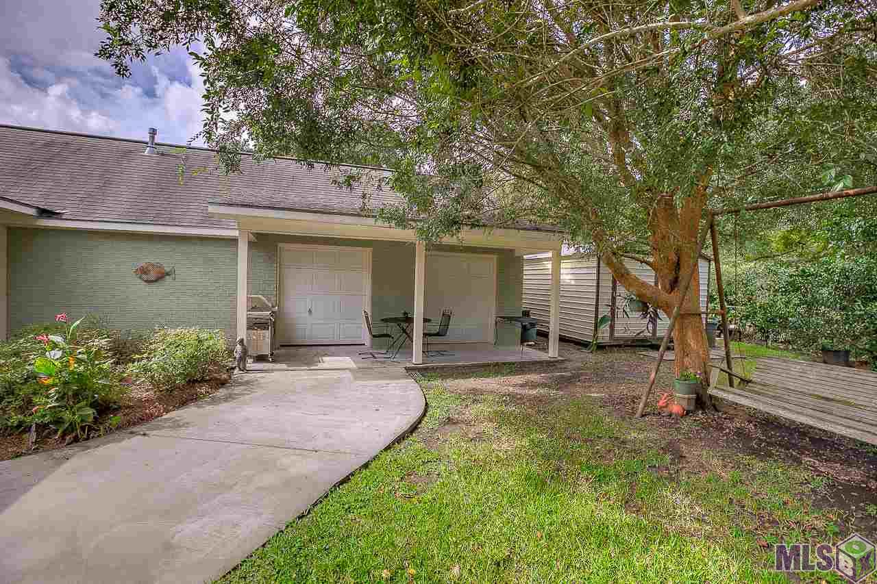 2025 Tamarix Street Baton Rouge, LA 70808 - Photo 30 of 35 Workshop Covered Patio