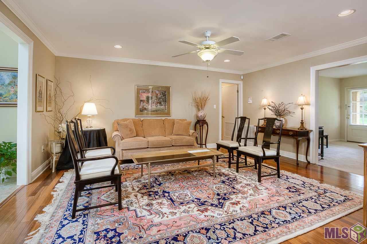 2025 Tamarix Street Baton Rouge, LA 70808 - Photo 5 of 35 Formal Living room